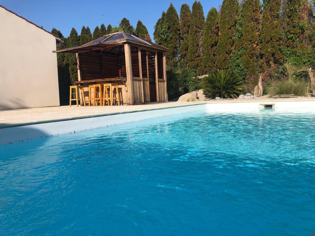 Piscine Et Jacuzzi A 2Km De La Plage De St Georges De Didonne Saint-Georges-de-Didonne Ngoại thất bức ảnh